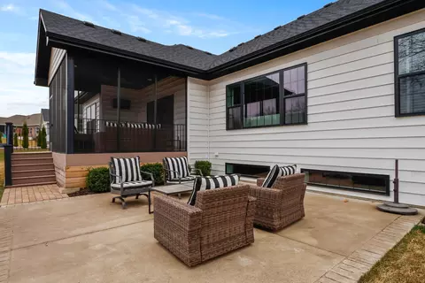 169 N Summerfield Dr, Valparaiso, IN 46385 photo 33
