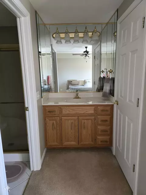 Bath - 815 Swan Dr #3-A, Dyer, IN 46311 photo 1 of 4