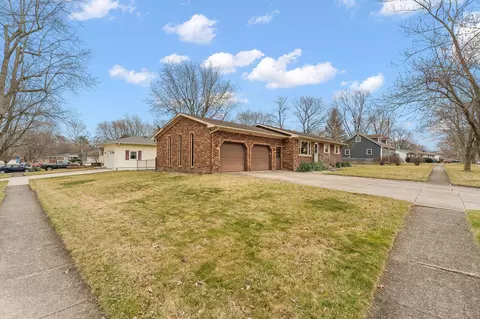 Exterior - 302 Arrowhead Dr, Lowell, IN 46356 photo 3 of 4