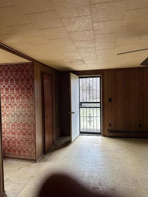 4306 Calhoun St, Gary, IN 46408 photo 4