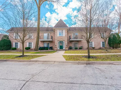 Exterior - 2640 Georgetowne Dr #A2, Highland, IN 46322 photo 8 of 8