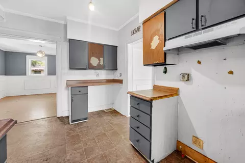 6570 Miller Ave, Gary, IN 46403 photo 9