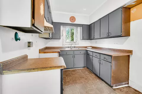 6570 Miller Ave, Gary, IN 46403 photo 7