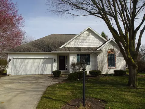 1215 Bittersweet Ln, Rochester, IN 46975