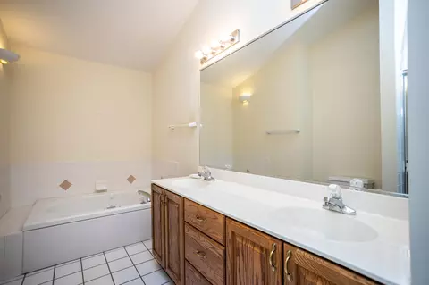 626 E Brookside Dr, Crown Point, IN 46307 photo 16