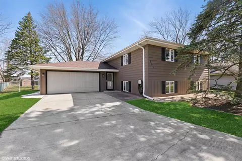 Exterior - 733 Northgate Dr, Dyer, IN 46311 photo 1 of 4