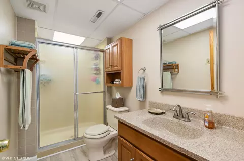 Bath - 733 Northgate Dr, Dyer, IN 46311 photo 2 of 2