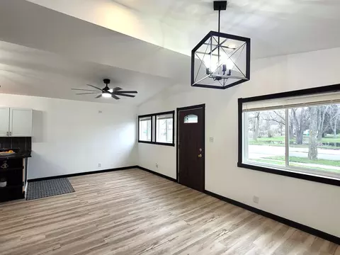 737 E 47th Ave, Gary, IN 46409 photo 5