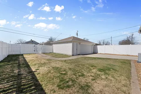 136 N Jay St, Griffith, IN 46319 photo 19