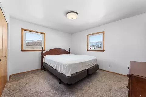 136 N Jay St, Griffith, IN 46319 photo 9