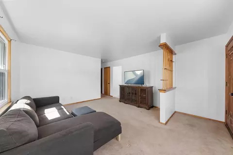 136 N Jay St, Griffith, IN 46319 photo 5