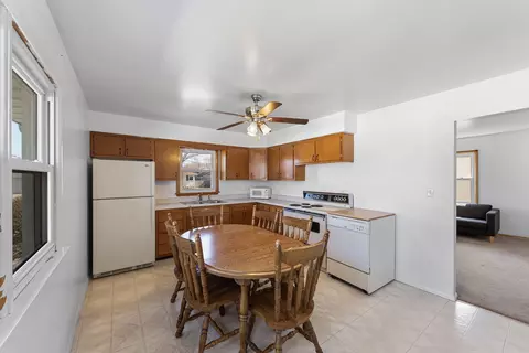 136 N Jay St, Griffith, IN 46319 photo 7