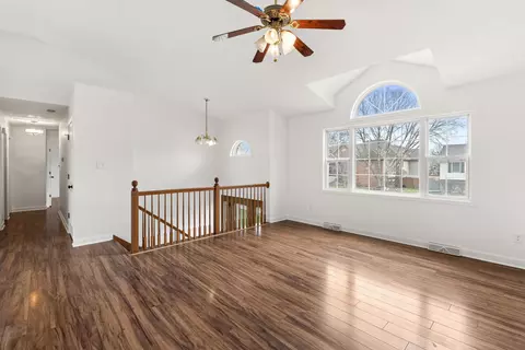 Entry Way - 132 N Elgin St, Griffith, IN 46319 photo 1 of 2