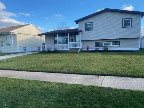 3110 Farmer Dr, Highland, IN 46322