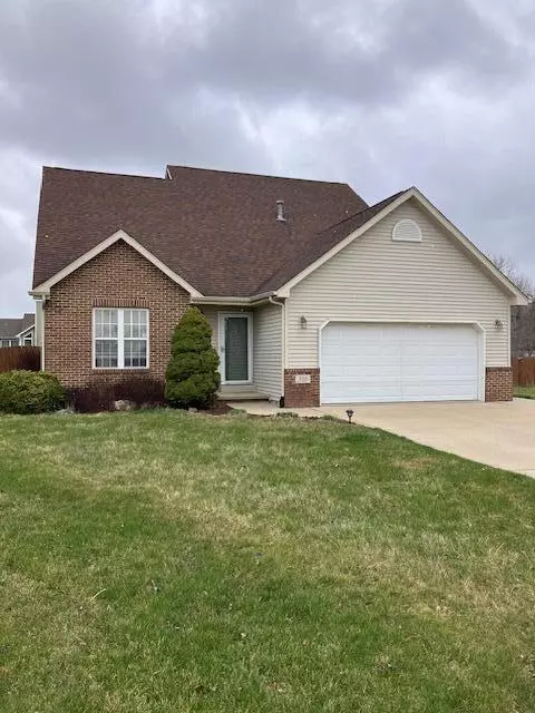 516 Walnut Ridge Ct, Valparaiso, IN 46385