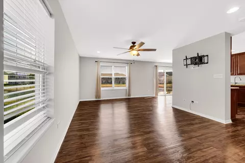 11173 Vermont Cir, Crown Point, IN 46307 photo 6