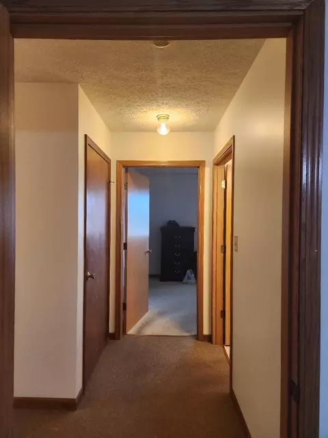 Entry Way - 751 Clover Ln, Crown Point, IN 46307 photo 4 of 4