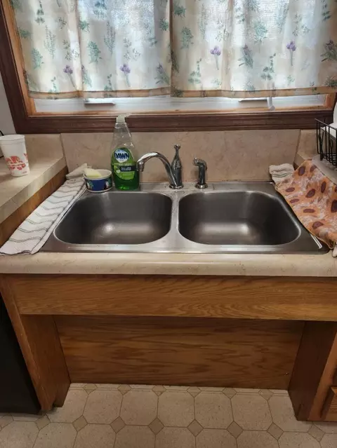 Kitchen - 751 Clover Ln, Crown Point, IN 46307 photo 5 of 5
