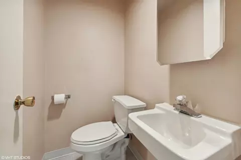 8231 Hickory Ave, Gary, IN 46403 photo 17