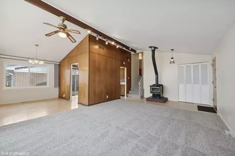 8231 Hickory Ave, Gary, IN 46403 photo 5