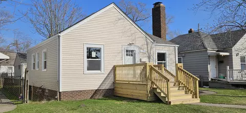 Exterior - 207 Taft Pl, Gary, IN 46404 photo 1 of 6