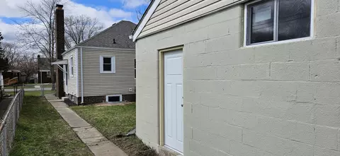 Exterior - 207 Taft Pl, Gary, IN 46404 photo 3 of 6
