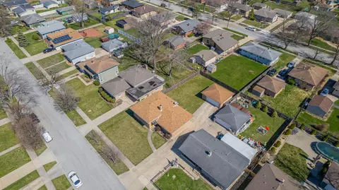 8023 Monroe Ave, Munster, IN 46321 photo 32