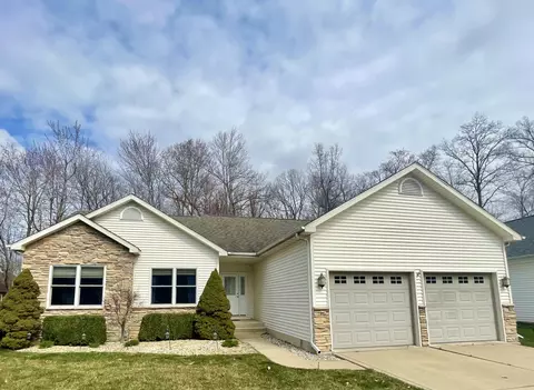 291 Dawn Dr, Valparaiso, IN 46385