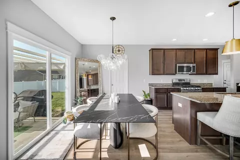 Dining - 2552 Ritter St, Chesterton, IN 46304 photo 1 of 1