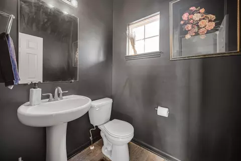 Bath - 2552 Ritter St, Chesterton, IN 46304 photo 1 of 3