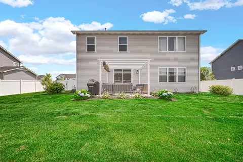 Exterior - 2552 Ritter St, Chesterton, IN 46304 photo 3 of 7