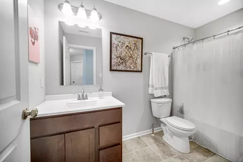 Bath - 2552 Ritter St, Chesterton, IN 46304 photo 3 of 3