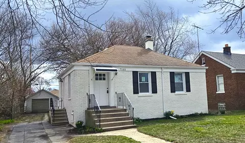 7135 Maplewood Ave, Hammond, IN 46324