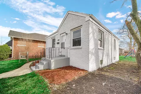 Exterior - 735 Porter St, Gary, IN 46406 photo 2 of 10