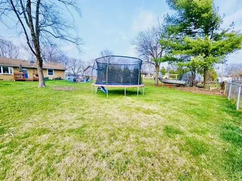 721 Apache Ln, Lowell, IN 46356 photo 4