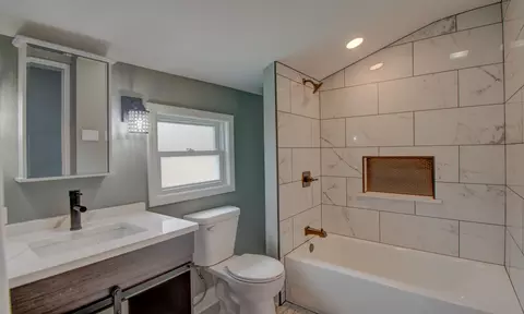 Bath - 4408 Adams St, Gary, IN 46408 photo 2 of 7