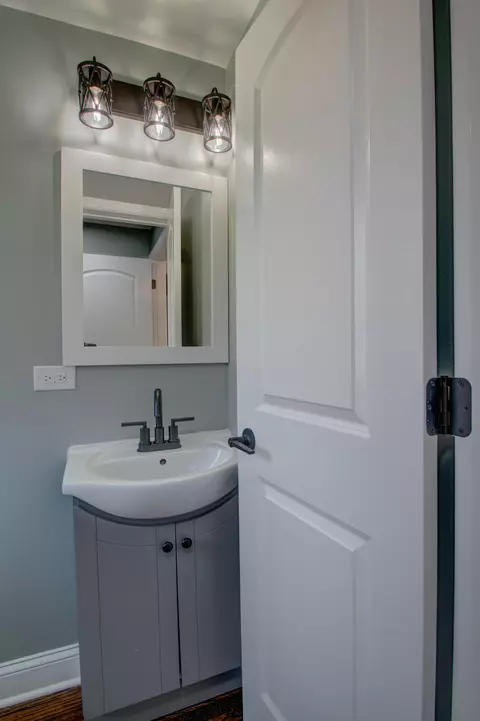 Bath - 4408 Adams St, Gary, IN 46408 photo 1 of 7