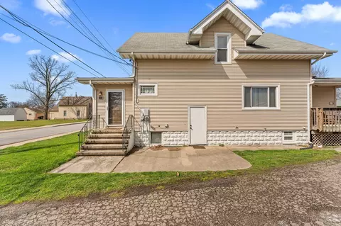 Exterior - 207 E Sigler St, Hebron, IN 46341 photo 3 of 11