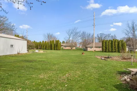Exterior - 207 E Sigler St, Hebron, IN 46341 photo 7 of 11