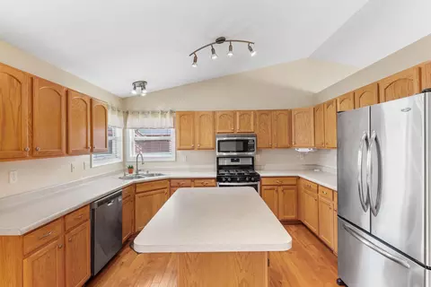 Kitchen - 8460 E 124th Pl, Crown Point, IN 46307 photo 1 of 4