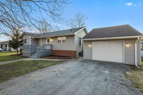 Exterior - 4150 Oak Ln, Gary, IN 46408 photo 3 of 9