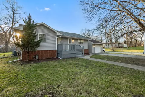 Exterior - 4150 Oak Ln, Gary, IN 46408 photo 4 of 9
