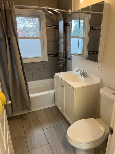 222 W Elm St, Griffith, IN 46319 photo 4