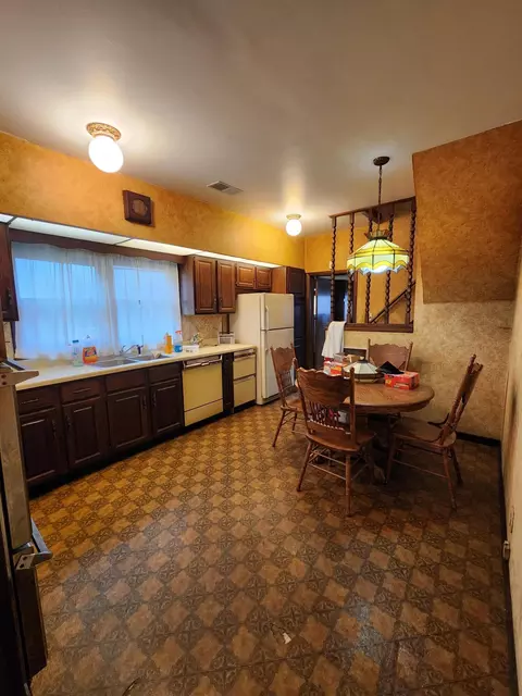 Kitchen - 4840 Ash Ave, Hammond, IN 46327 photo 1 of 2