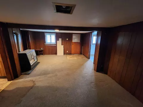 Living - 4840 Ash Ave, Hammond, IN 46327 photo 1 of 1