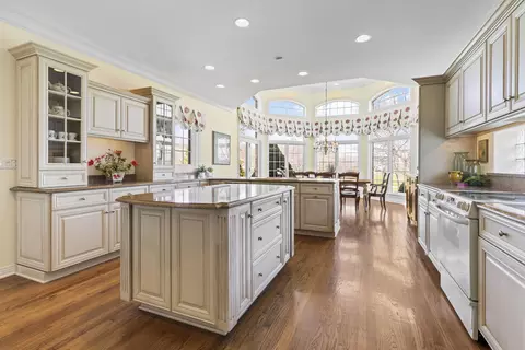 Kitchen - 1663 Snead Ave, Chesterton, IN 46304 photo 1 of 4