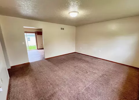 805 Clement St, La Porte, IN 46350 photo 2