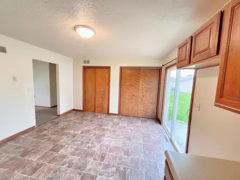 805 Clement St, La Porte, IN 46350 photo 5
