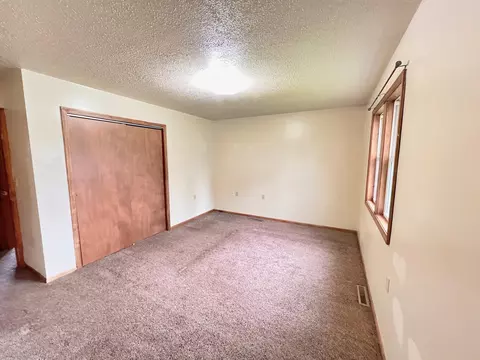 805 Clement St, La Porte, IN 46350 photo 7