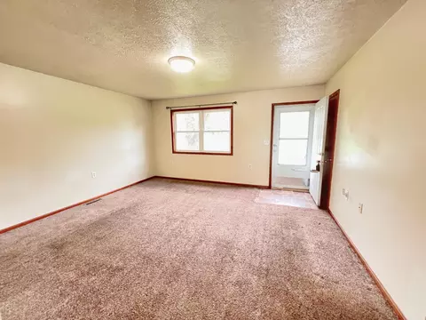 805 Clement St, La Porte, IN 46350 photo 3